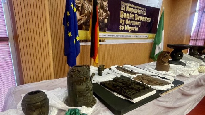 Германия мустамлакачилик даврида ўғирлаб кетилган Бенин бронзаларини Нигерияга қайтарди