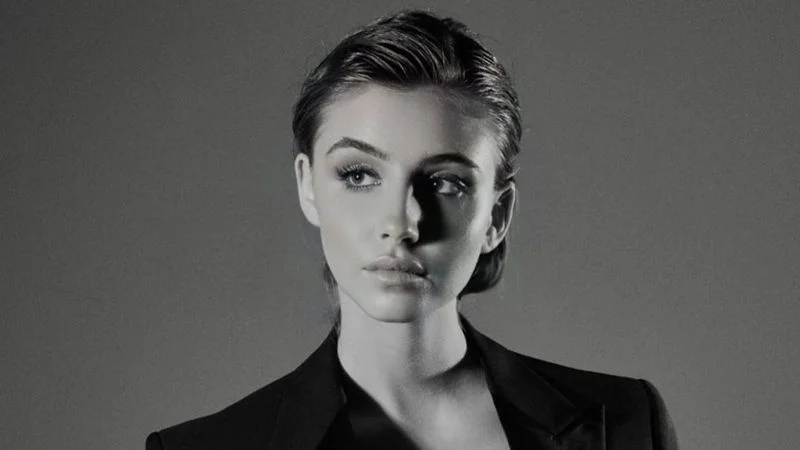 19 ёшли блогер қиз Италия қироличасига айланиши мумкин