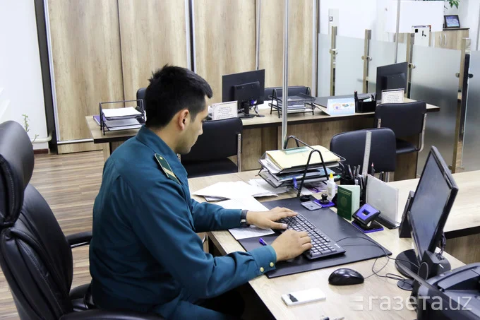 Ўзбекистонда ID-карта ва хорижга чиқиш паспортини почта орқали олиш мумкин бўлади