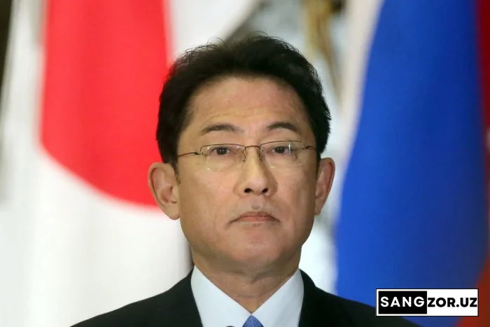 Япония ҳукуматининг рейтинги кескин тушиб кетди