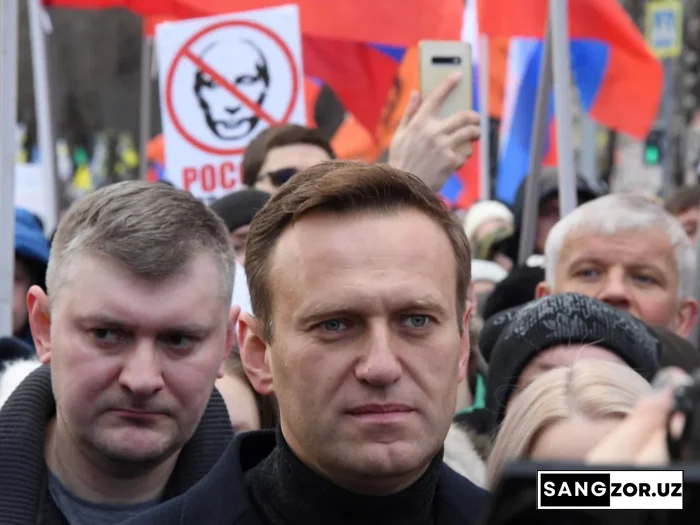 Рус мухолифатчиси: “Алексей Навальнийни қамоқдан олиб чиқишни Путин буюрган”