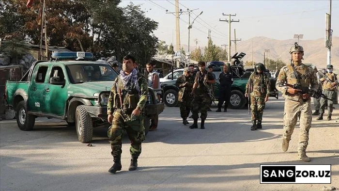 Афғонистонда маош олиш учун навбатда турган давлат хизматчилари портлатиб юборилди
