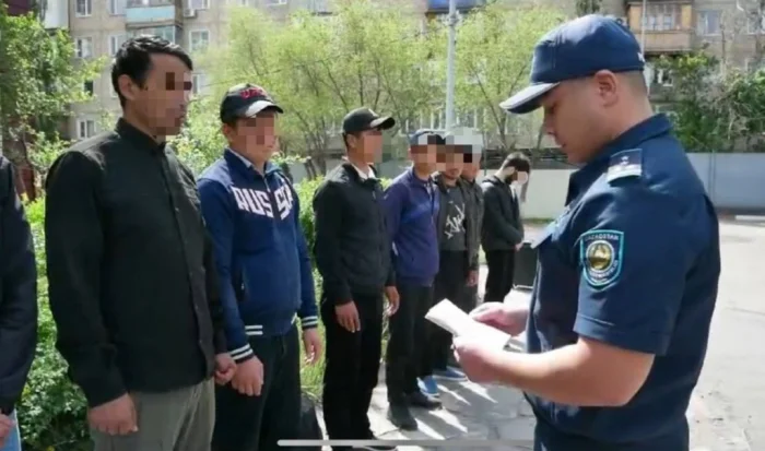 Қозоғистон етти нафар ноқонуний мигрантни Ўзбекистонга депортация қилган