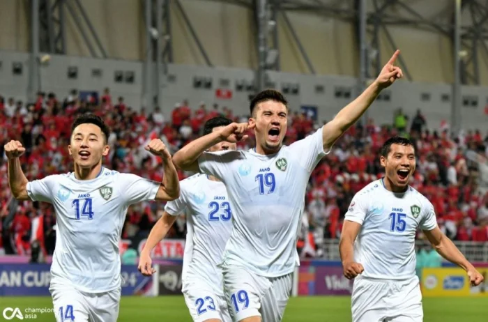 Футбол бўйича Ўзбекистон ёшлар терма жамоаси футболчилари ва мураббийи 30 минг доллардан мукофот олишган