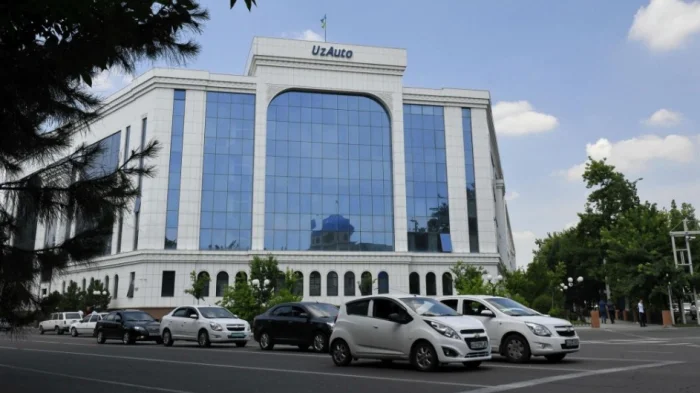 Рақобат қўмитаси машиналарнинг аланга олиш ҳолатлари юзасидан UzAutoга қарши иш қўзғатган