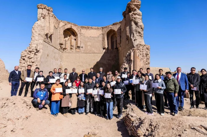 Қорақалпоғистондаги Халифа Ережепнинг XII аср мақбараси ўз тарихида янги саҳифа очди