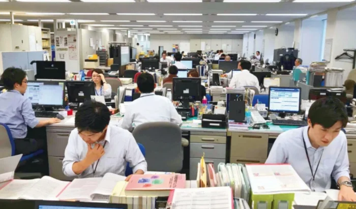 Японияда тўрт кунлик иш ҳафтаси жорий этилади