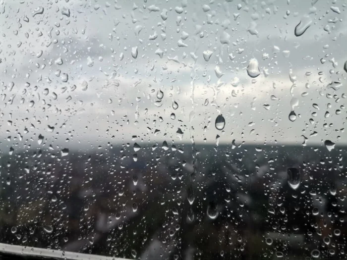 Дам олиш кунлари Ўзбекистонда ҳаво ўзгарувчан бўлиб, ёмғир ва қор ёғиши кутилмоқда