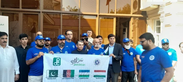 Покистондан Ўзбекистонга йўл олган байкерлар йўллар бехатарлигини таъкидлади