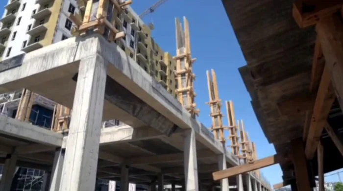 Ўзбекистонда 400 га яқин қурилиш майдонида қонунбузарликлар аниқланди