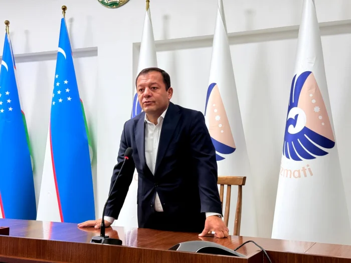 Жиззах вилояти солиқ бошқармасида коррупцияга қарши курашиш мавзусида йиғилиши бўлиб ўтди