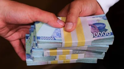 Кредит олишга шошилманг! Микроқарз ва автокредит фоизлари тушмоқда: Жиззахликлар учун қайси банк қулай?